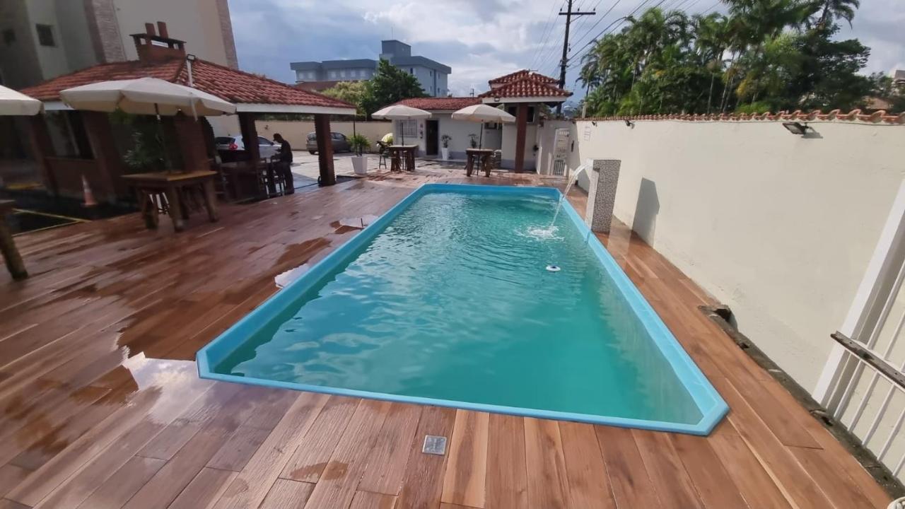 Apartamento Aconchegante Com Piscina - Praia Grande أوباتوبا المظهر الخارجي الصورة
